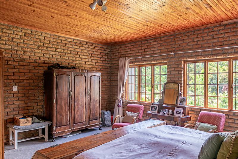 5 Bedroom Property for Sale in Riviersonderend Western Cape